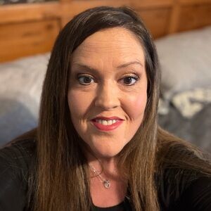 Meet your Posher, Stefanie